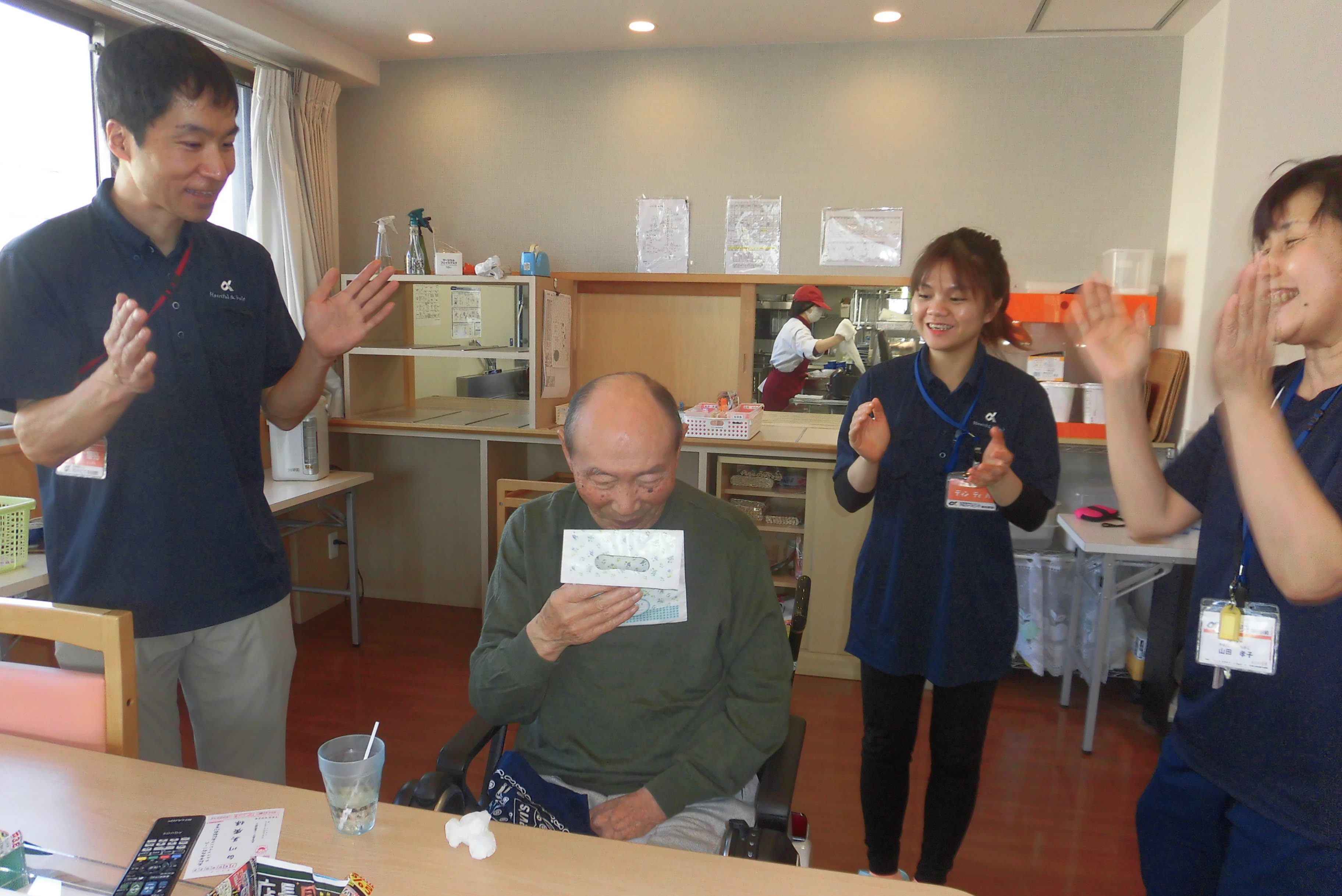 イメージ：令和初の誕生日祝い