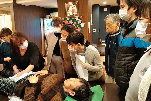 イメージ：みんなで学ぼう