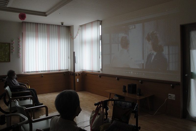 イメージ：レトロな映画館