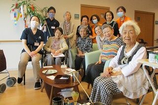 イメージ：ご入居者主催のお茶会