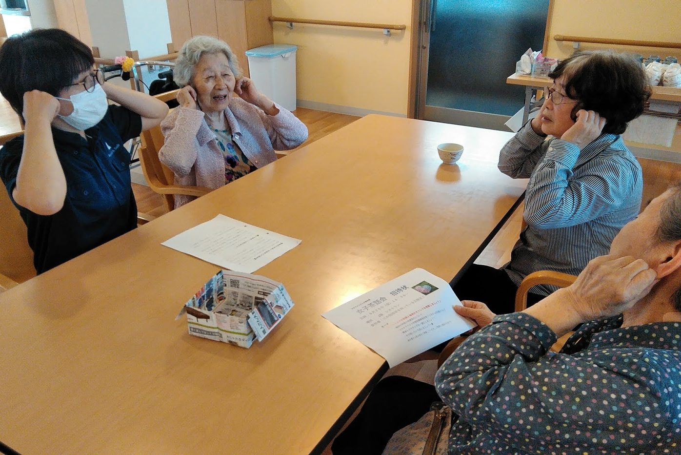 イメージ：茶話会