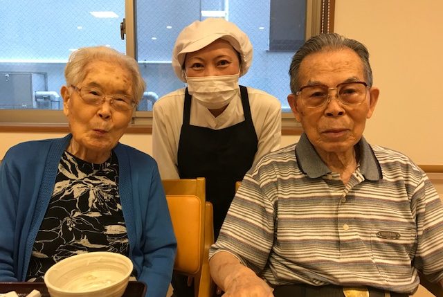 イメージ：“食”を通してご入居者を笑顔に