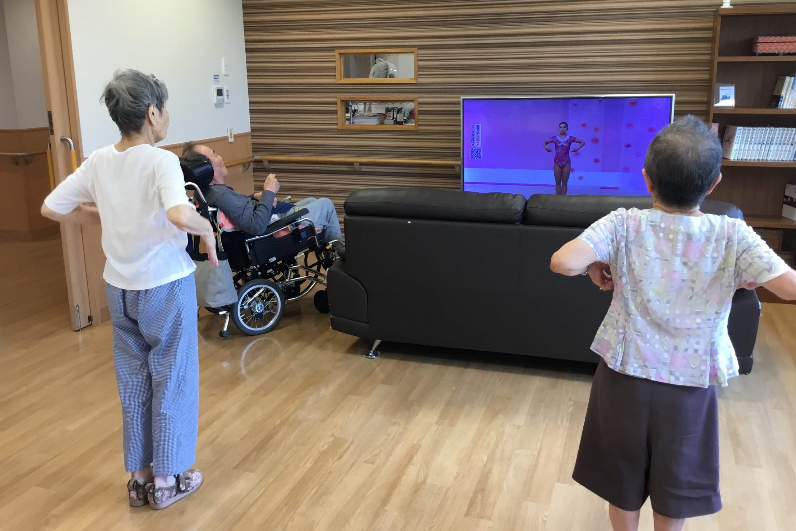 イメージ：ラジオ体操張り切って