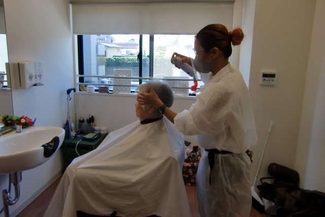 イメージ：久しぶりの美容室