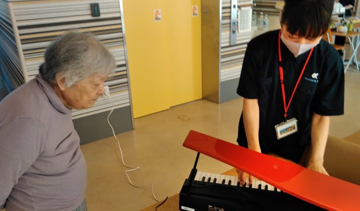 イメージ：ピアノがやってきた