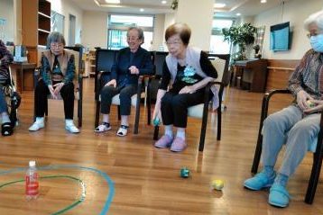 イメージ：集団作業療法