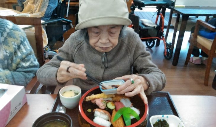 イメージ：大好きなお寿司をペロッと完食