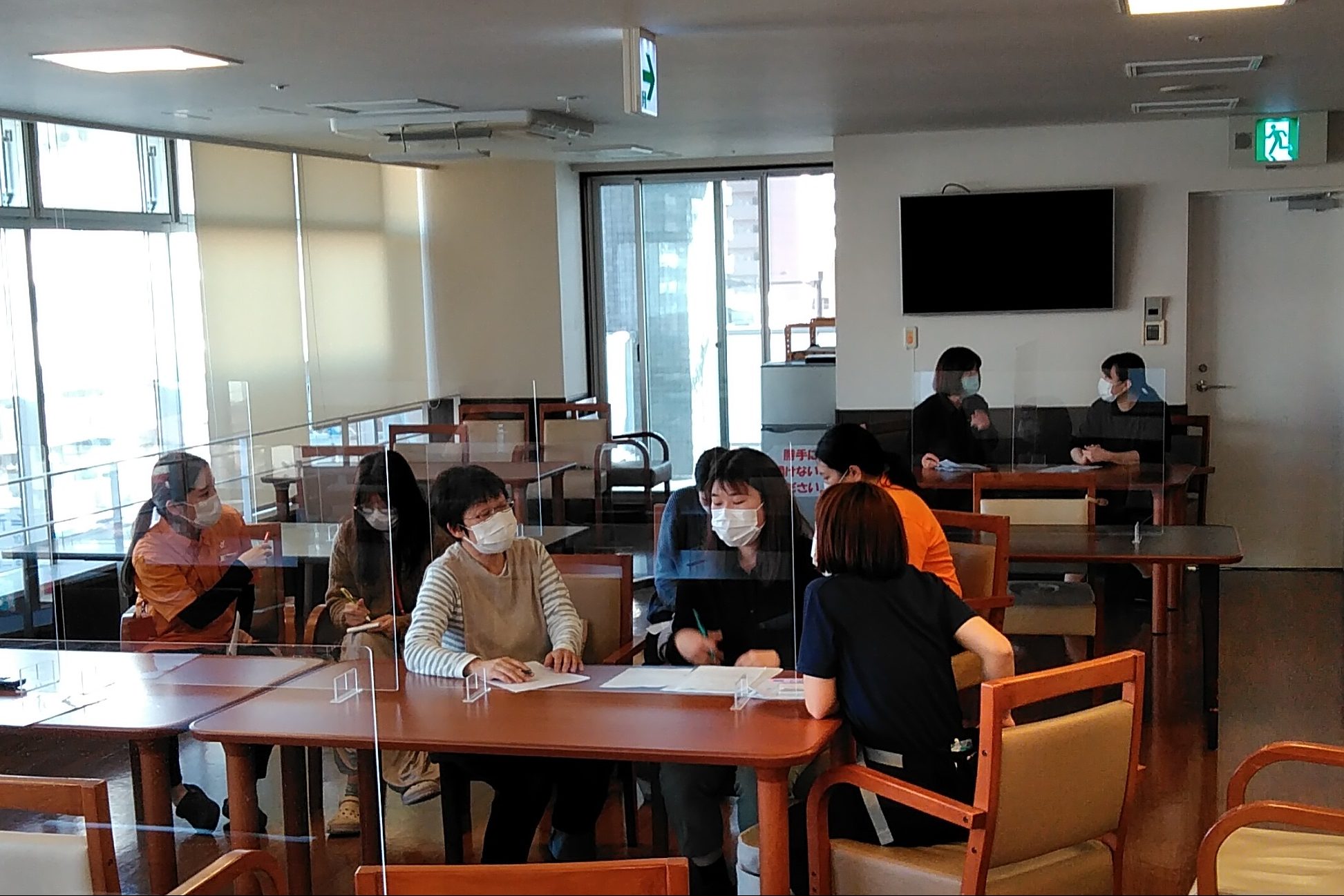 イメージ：委員会を中心に感染症の防止