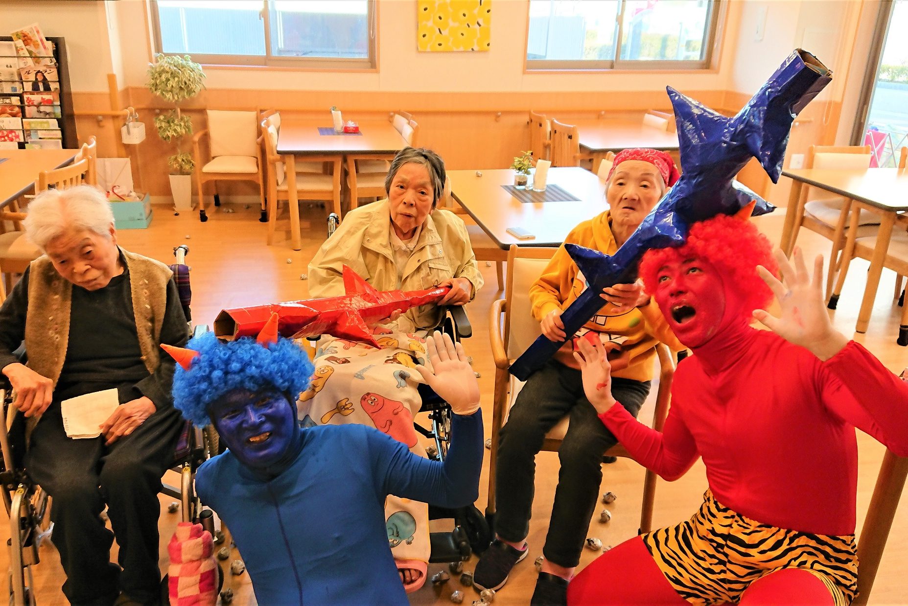 イメージ：思い切り笑って、滅入った気持ちを吹き飛ばそう