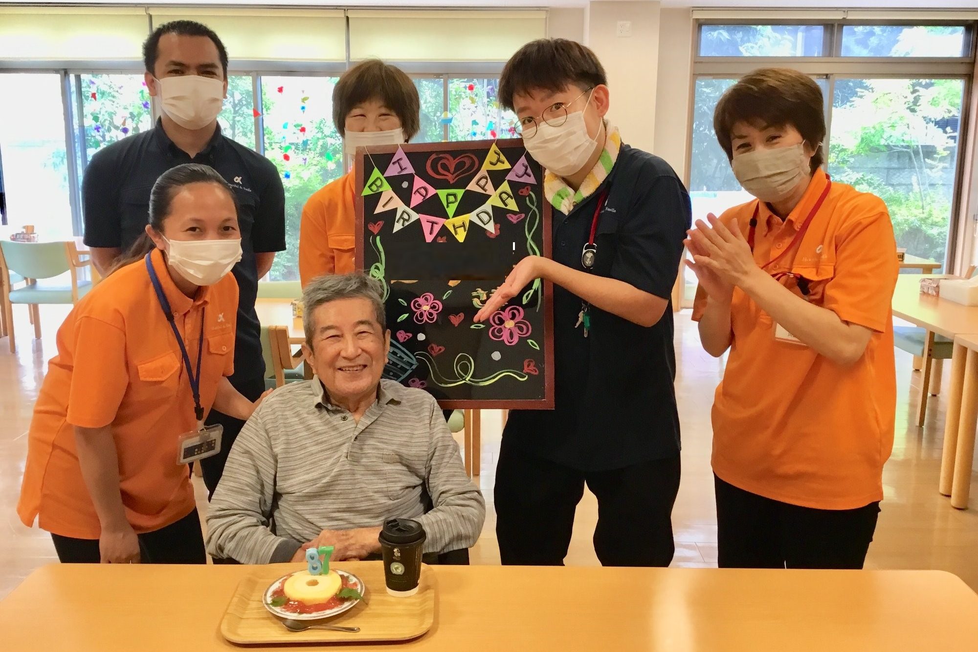 イメージ：ご入居者との思い出を振り返る