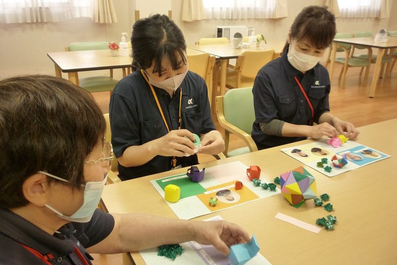 イメージ：外国人スタッフが仲間に加わるワクワク