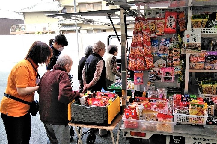 イメージ：移動スーパーで大好きなお買い物