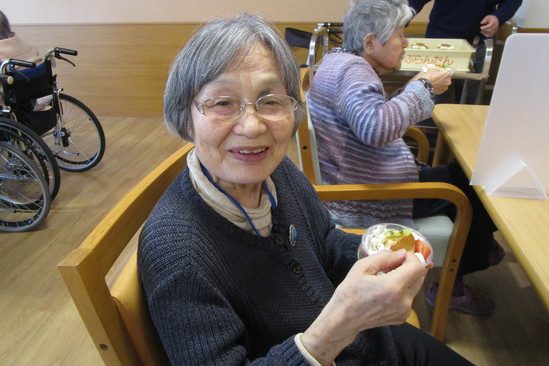 イメージ：入居後も活き活きとした生活を