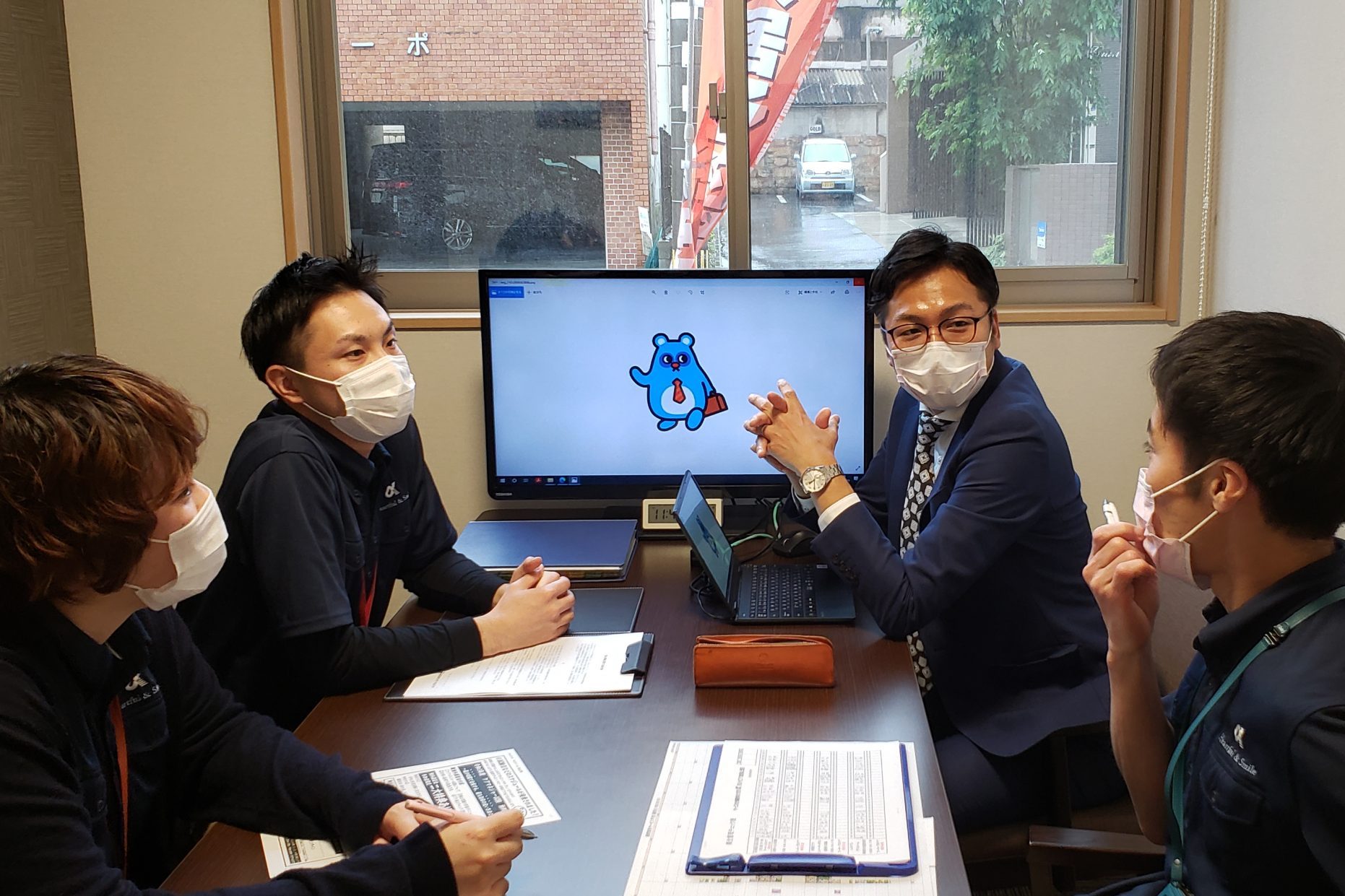 イメージ：介護職は休みが取れないってホント？有給休暇の取得状況