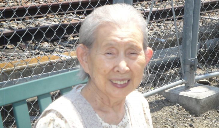 イメージ：部屋から見えるお地蔵さんが目標　初めての屋外歩行