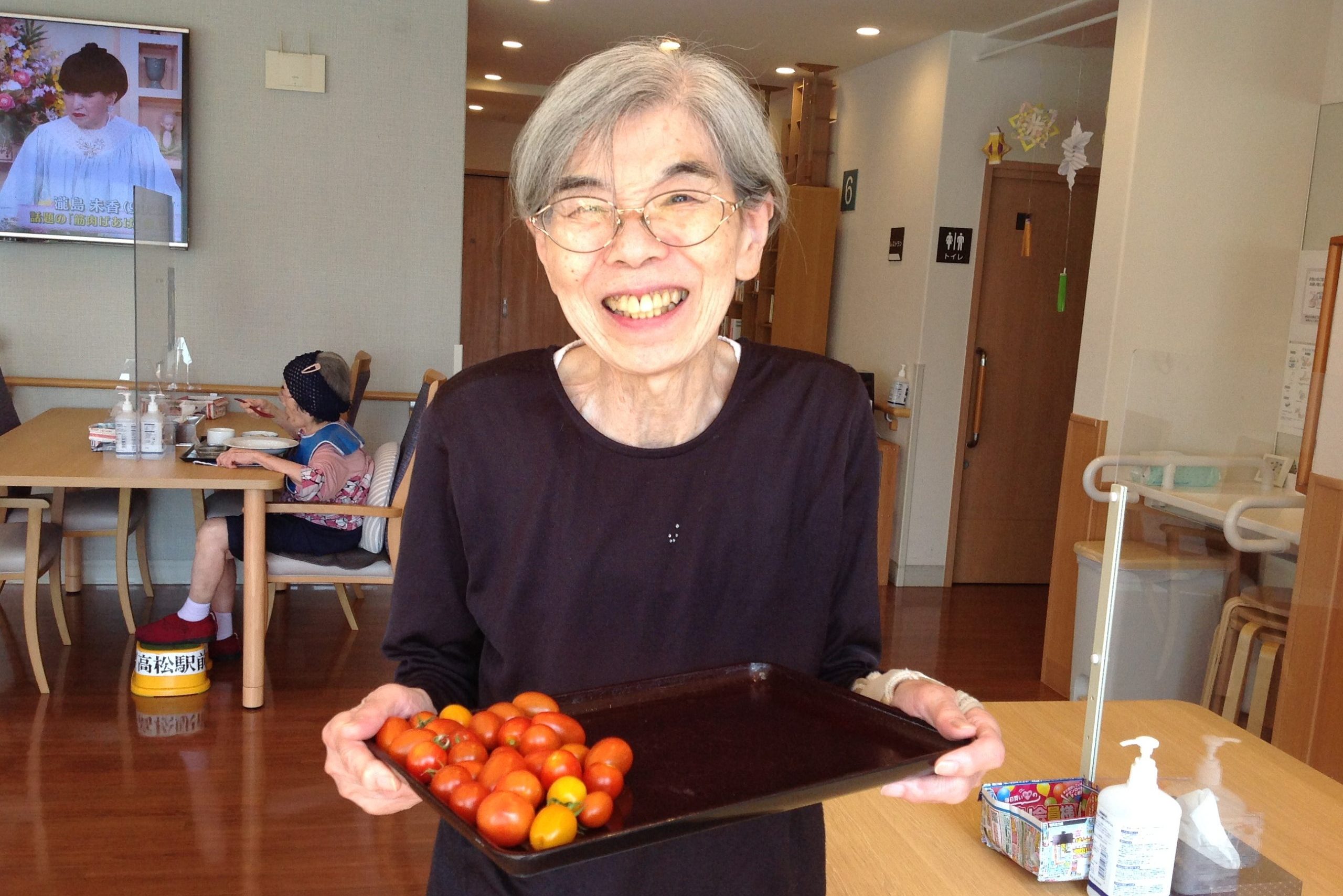 イメージ：展望レストランで育てる夏野菜