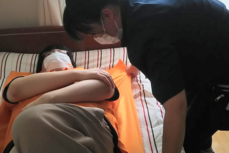 イメージ：ご入居者に負担をかけないケア