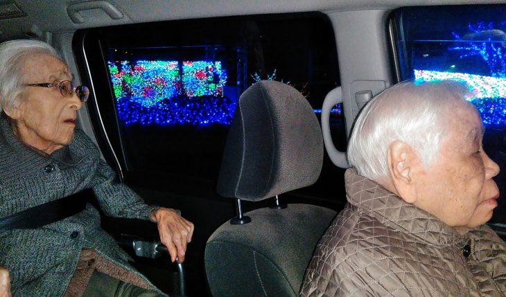 イメージ：夜のドライブ