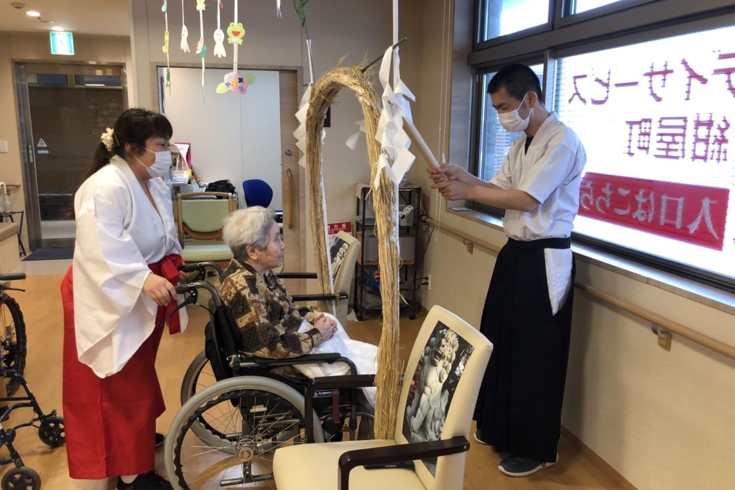 イメージ：夏の茅の輪くぐり