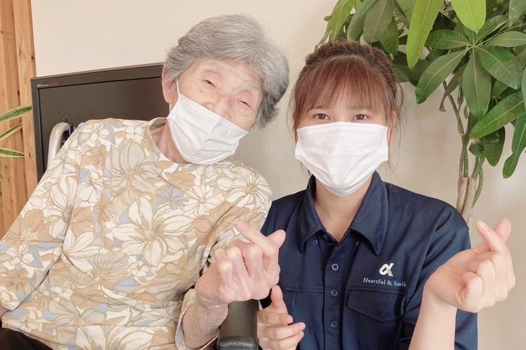 イメージ：留学生たちの先輩として