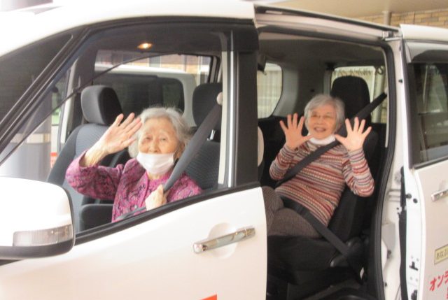 イメージ：紅葉を愛でる