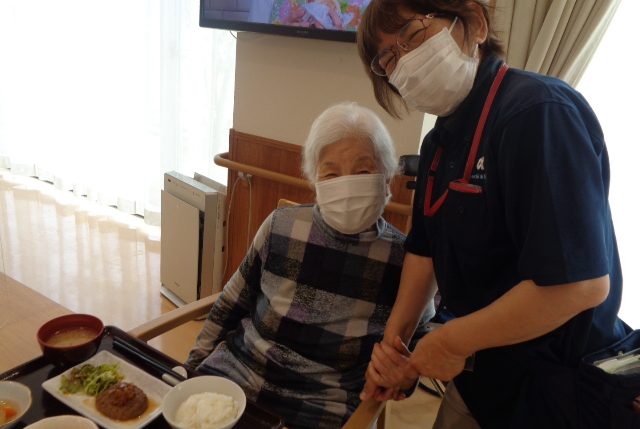 イメージ：生活支援スタッフがつくる「安心して暮らせるホーム」