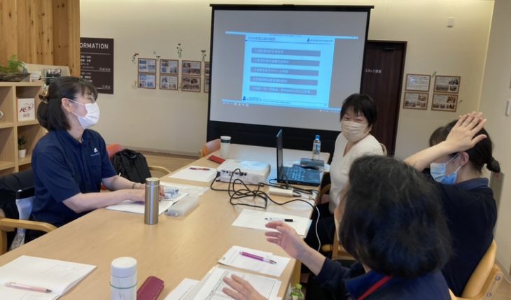 イメージ：事務業務ミーティング開催