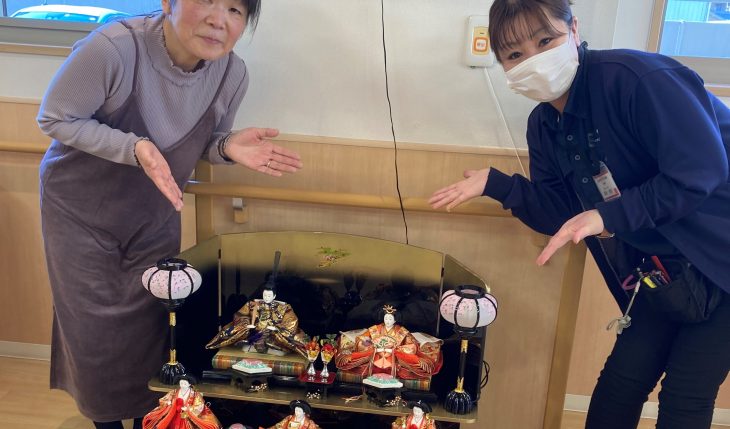 イメージ：入社9年目コンビ！当時のご入居者ご家族と一緒に