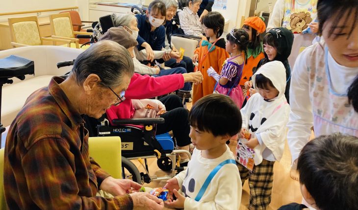 イメージ：Trick or Treat！園児たちとのハロウィン交流会