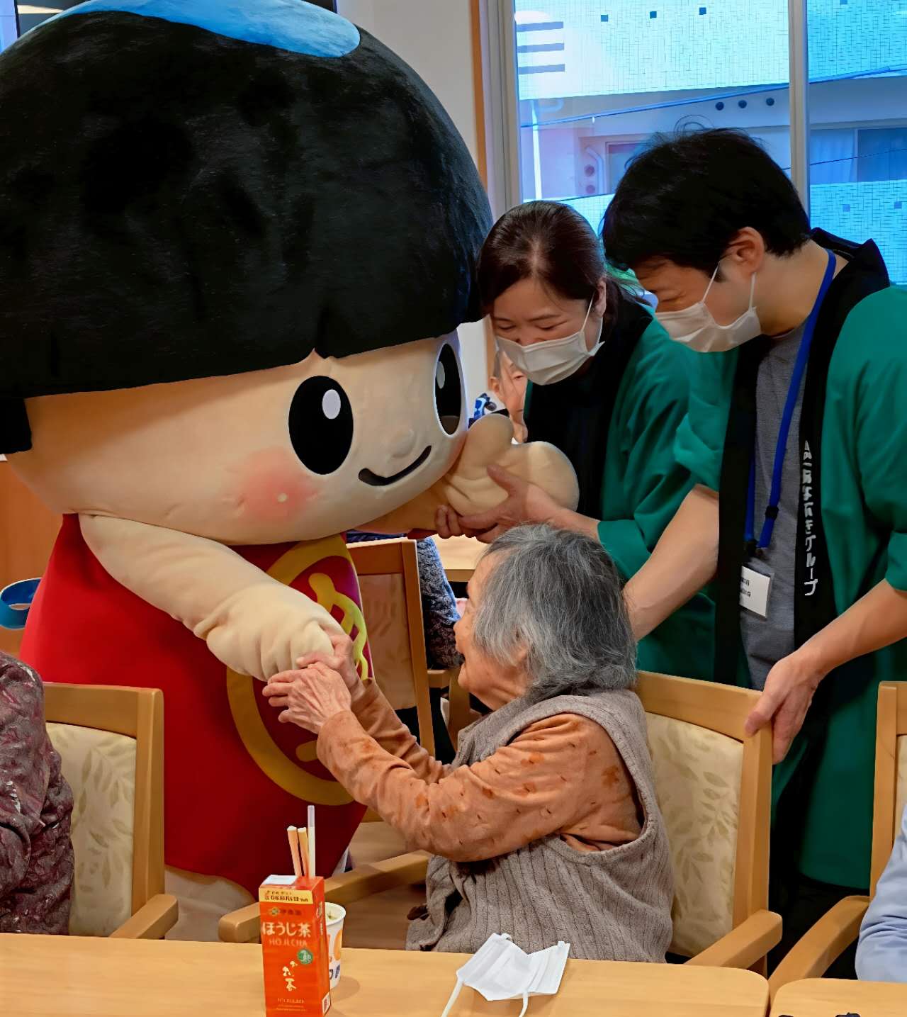 イメージ：10周年記念イベントで笑顔あふれる一日