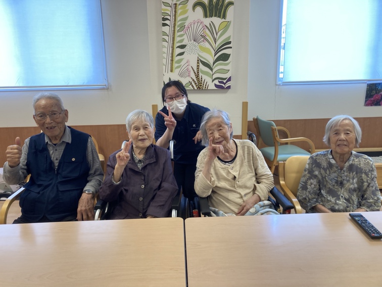 イメージ：ご入居者と笑顔に♪余暇時間も楽しもう