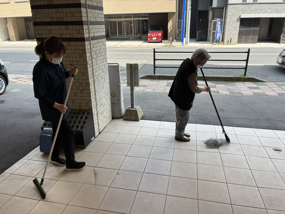 イメージ：お掃除ひとつにも地域の色が？